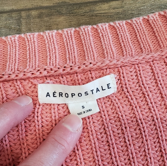 Aeropostale Pink Cropped Sweater Size Small - Picture 3 of 6